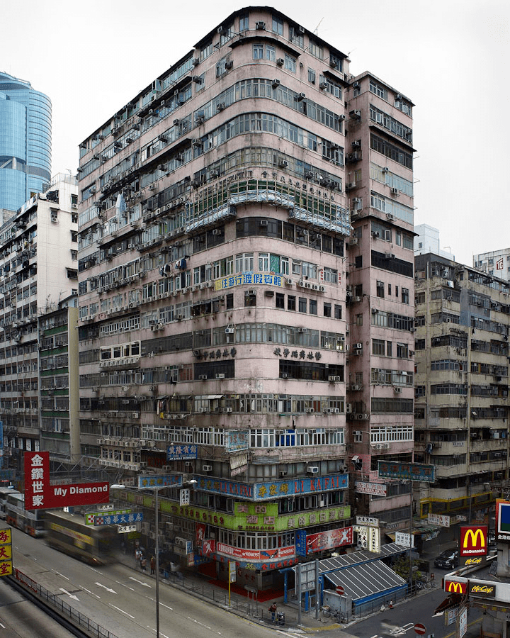 香港大型免费六台彩图库，掐指一算，四组三中三的奥秘与解析