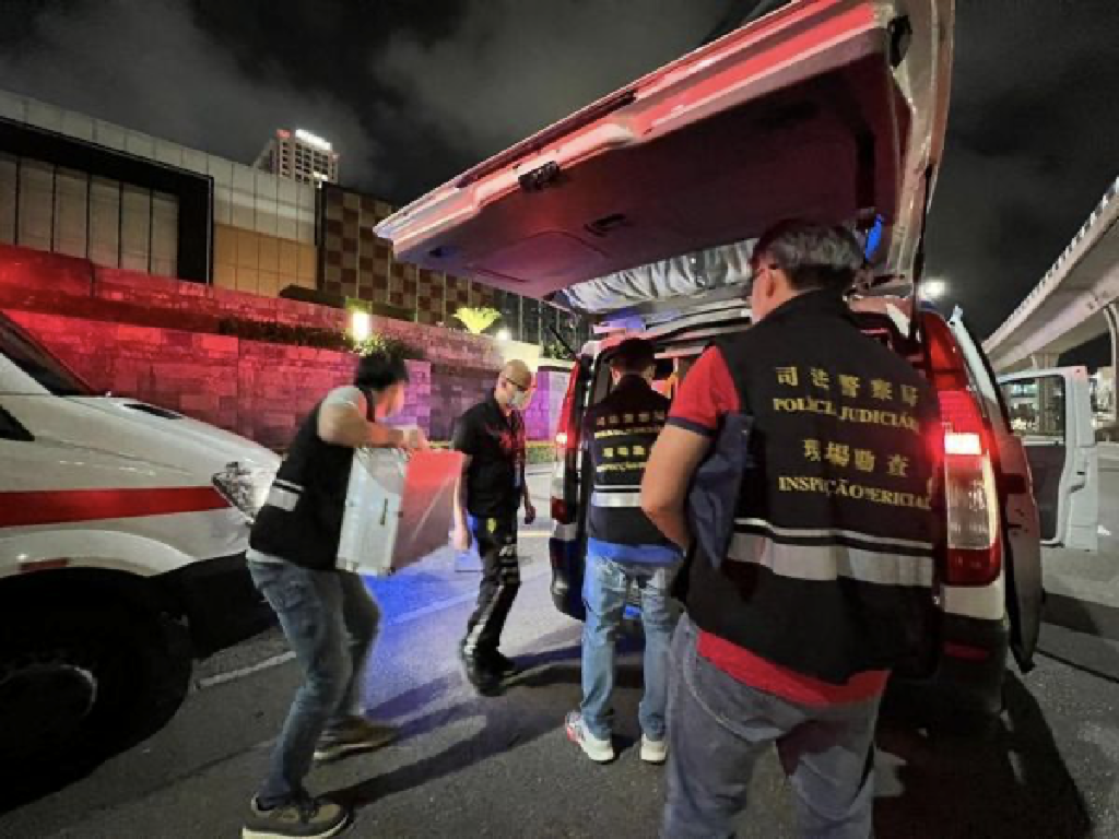 澳门六公叔内部爆料事件真相揭秘，究竟是真是假？一文带你探究始末！澳门六叔公资料