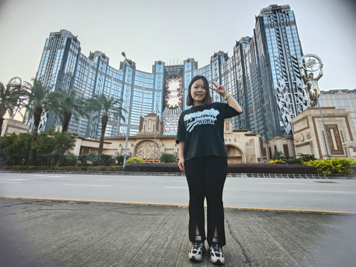澳门六姐高清图片集锦，魅力尽显的美丽瞬间全记录！最新精选版发布盛大呈现。澳门六记