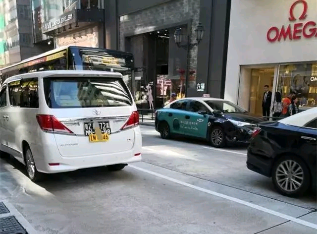 澳门六张牌照持有者身份解析澳门六张牌照都是澳门人的吗为什么